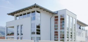 Ventanas y puertas de PVC en Almería - Ventana Oscilovatiente - Kommerling